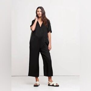 BANANA REPUBLIC Viscose Linen Wide Leg Jumpsuit Black ~ Size Medium